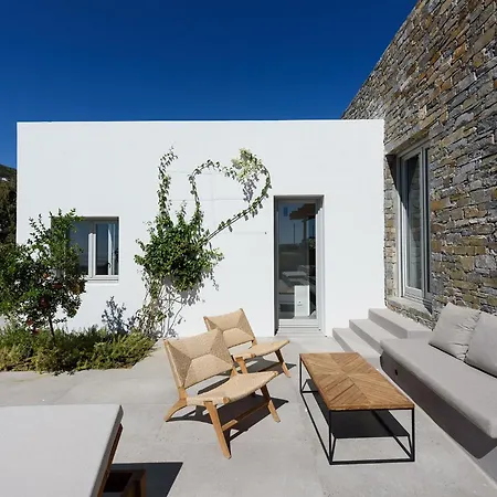 Iparenia Chrisi Akti (Paros)