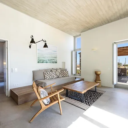 Iparenia * Chrisi Akti (Paros)